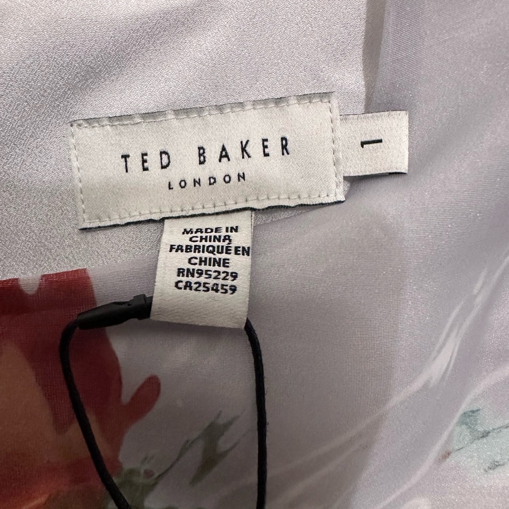Ted Baker Gray Floral Puff Sleeve Blouse - Picture 2 of 4